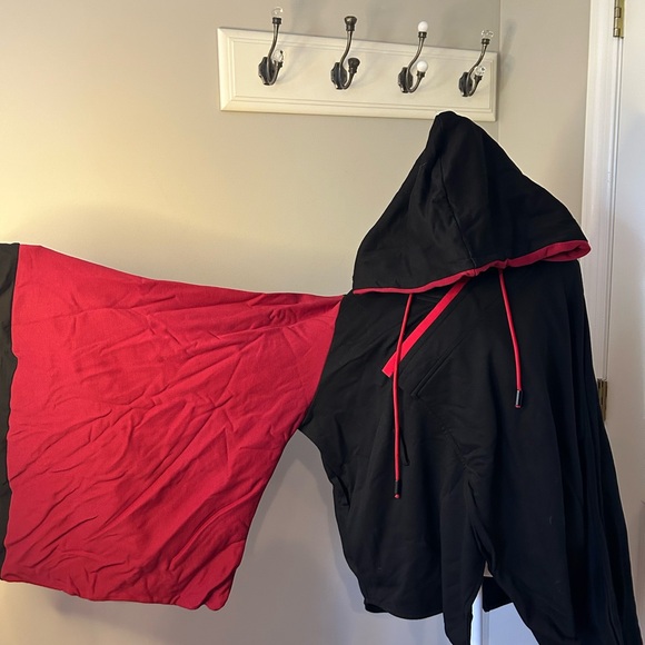 Iro-Iro black and red kimono-sleeve sweatshirt - Picture 3 of 6